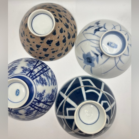 Vintage Japanese Sometsuke Blue/White Footed Porcelain Rice Bowls- Set of 4 - Picture 6 of 11